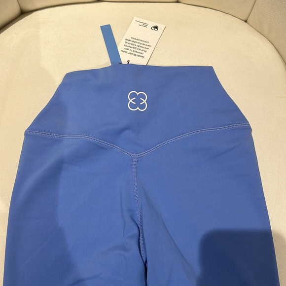 Saski Made workout leggings in Periwinkle - Picture 4 of 6